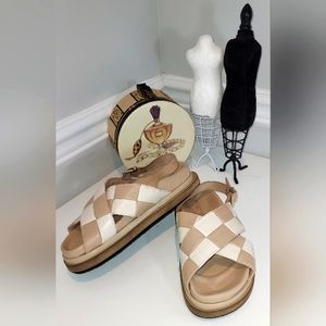 Alohas Camel & Cream Marshmallow Sacchi Sandals NWOB